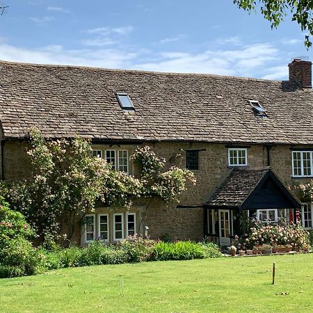 Forthay Bed And Breakfast North Nibley 外观 照片